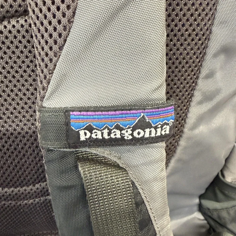 Patagonia Backpack Gray Chacabuco 32L Nylon Soft Case Laptop Daypack